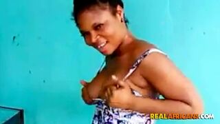 Home-Made African Lovers Displays Passionate Sexual Frenzy