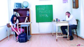 Attractive Virgin Whore 18 seduce to Fuck by mature Teacher in Classroom