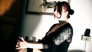 A Fantastic series with Roberta Farnese, Professional Real