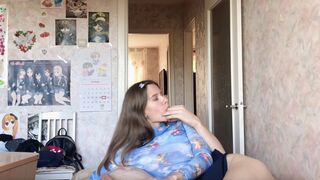 Stunning Brunette Amateurs Tape - Deepthroat and Cow Chick