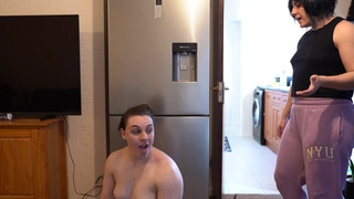Caught! Stepmom Catches Stepsiblings Fucking with Face Full of Sperm!